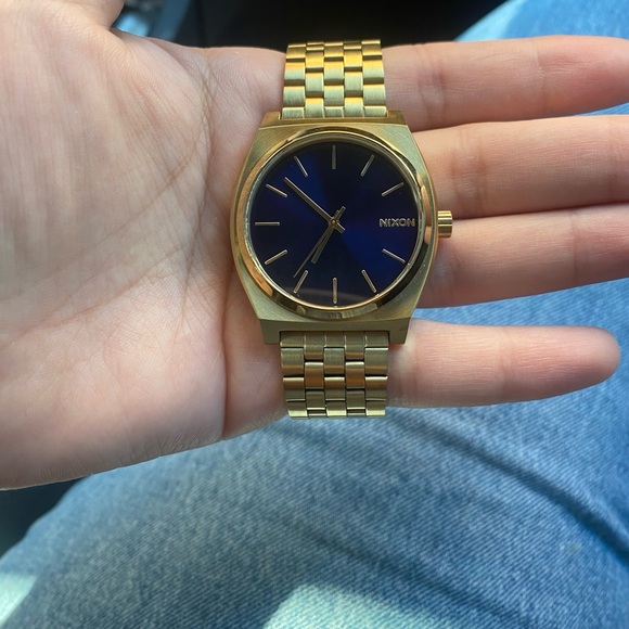 Nixon Watch